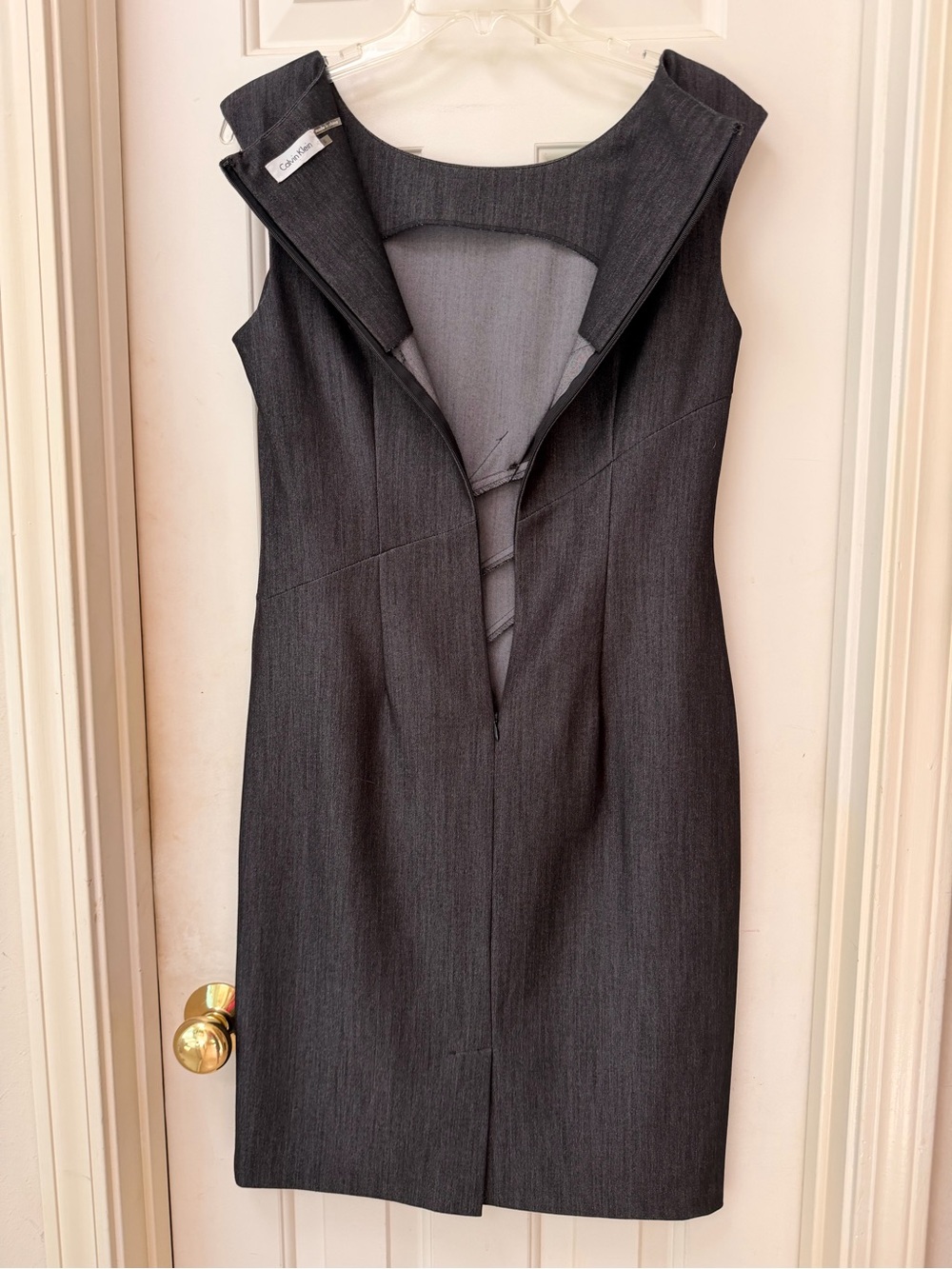 Calvin Klein Charcoal Sheath Dress, Professional Style, Font Pleating, Sz 6 - Picture 11 of 14